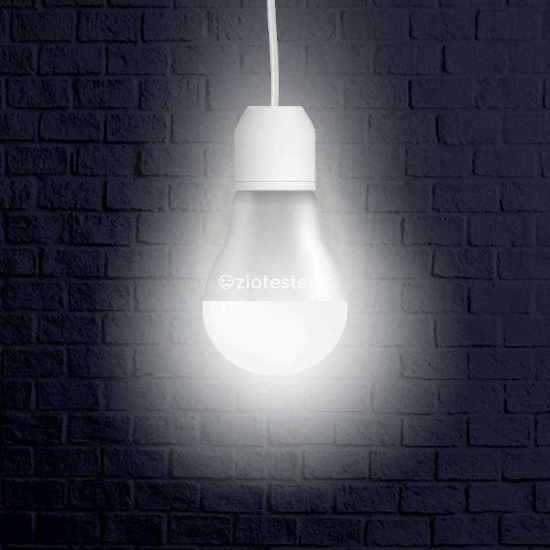 La lampadina rimane accesa